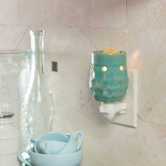 Turquoise Honeycomb Pluggable Wax Warmer